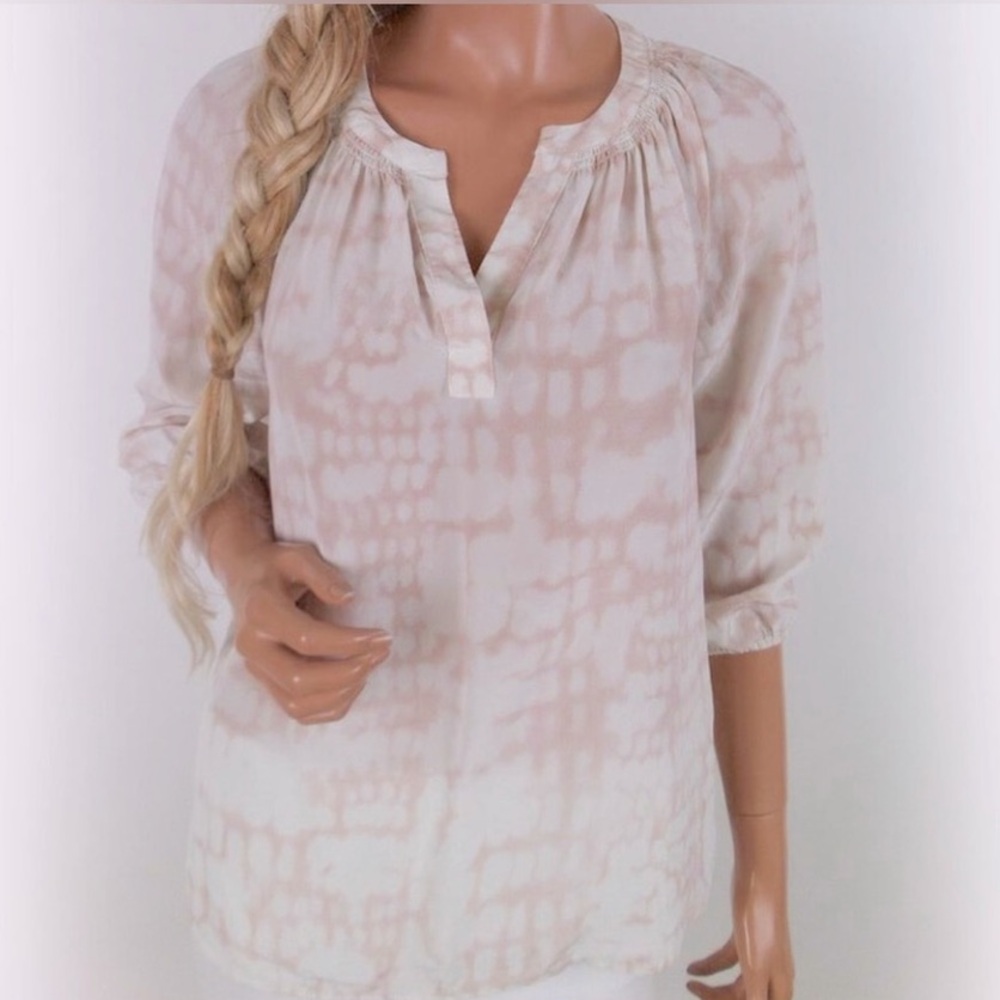 Cynthia Rowley Pink Printed Blouse EUC Long Sleeve White Cream Blush